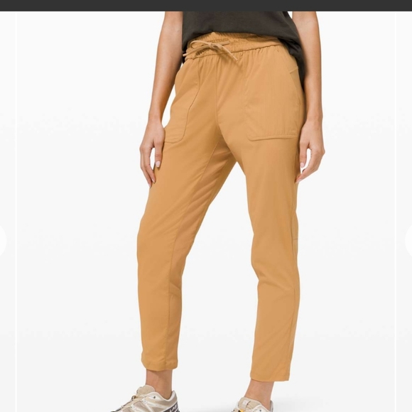 Lululemon Beyond the Studio Pant Slim Gold Buff like new - Picture 4 of 11